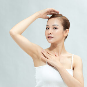 Read more about the article Menghilangkan Bulu dengan IPL Treatment